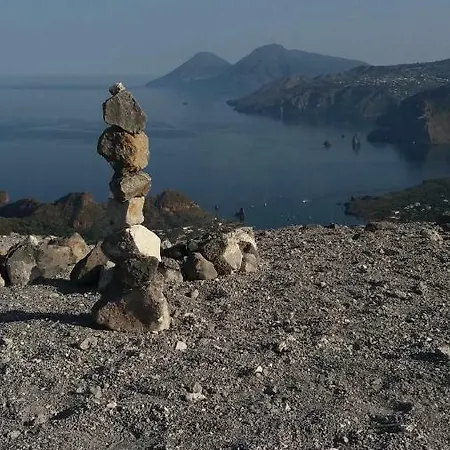 Alojamento de Acomodação e Pequeno-almoço La Sirena Della Baia Vulcano (Isola)